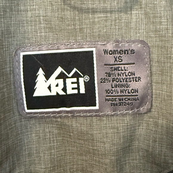 REI Women's Utility Jacket in Olive - Picture 3 of 3